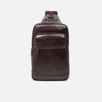 Borsello monospalla con portabilità a zaino Piquadro Blue Square Mogano