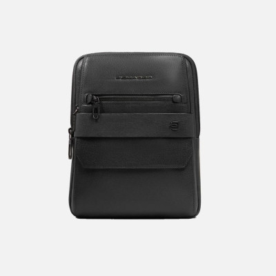 Borsello tozzo con tasca davanti medio porta ipad Piquadro Solm Nero