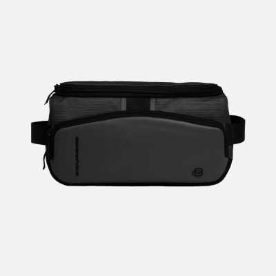 Necessaire una zip semplice Piquadro Pq-Earth Nero