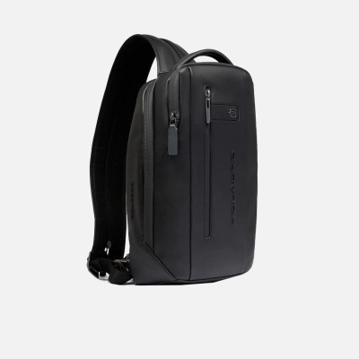 Borsello monospalla con portabilità a zaino Piquadro Urban Nero