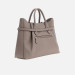 Borsa donna due manici Guess Yesba Dark Taupe Valigeria-it